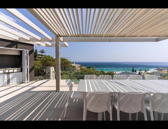 4 BEDROOM HOUSE FOR SALE IN LLANDUDNO